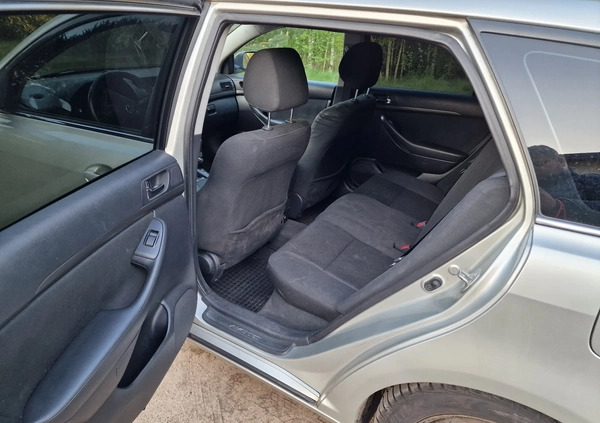 Toyota Avensis cena 8750 przebieg: 446000, rok produkcji 2005 z Sochaczew małe 172
